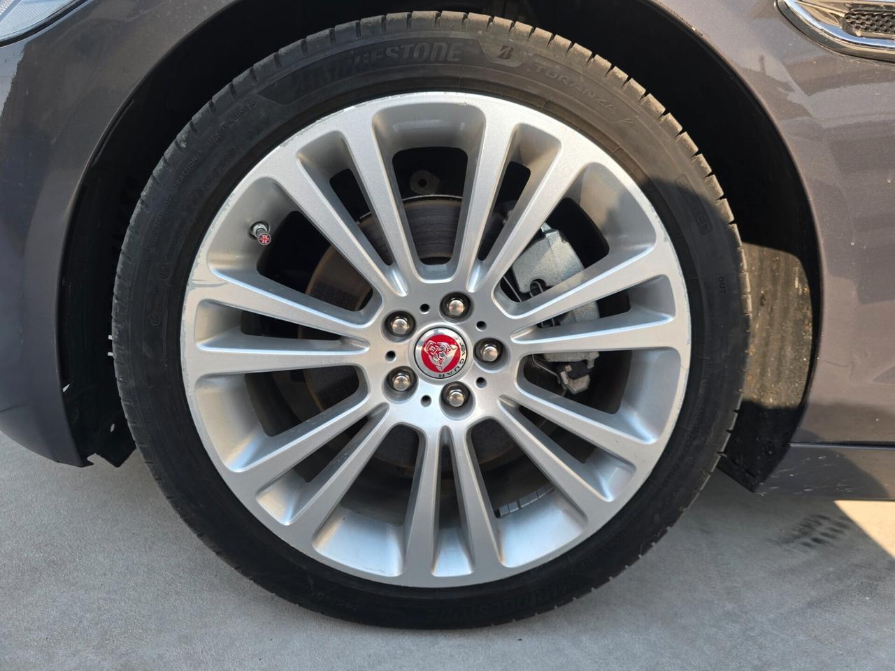 Jaguar XF 2016 180cv perfetta 124.000km