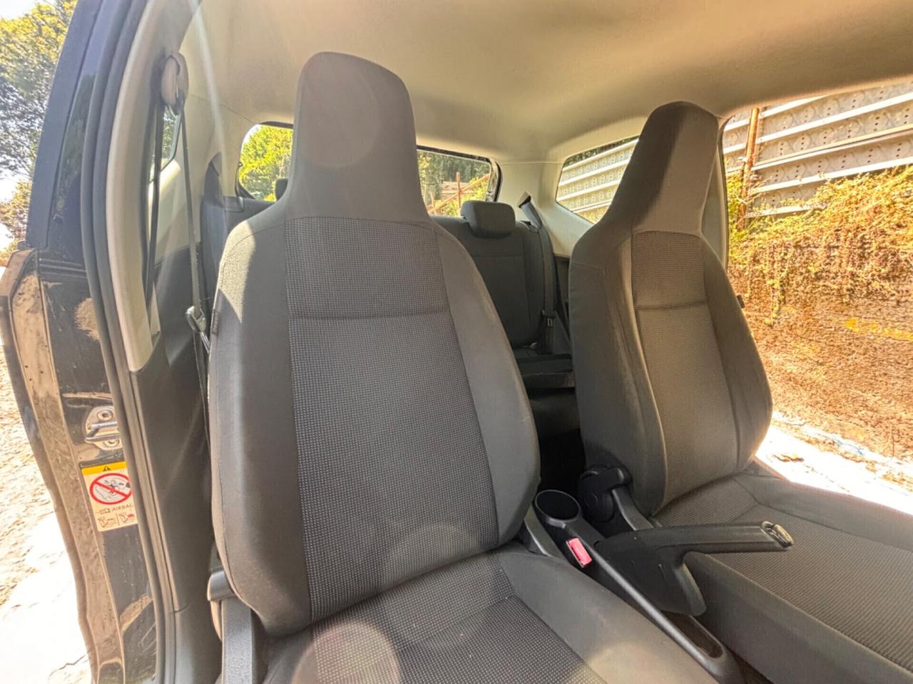 Volkswagen up! 1.0 3p. take