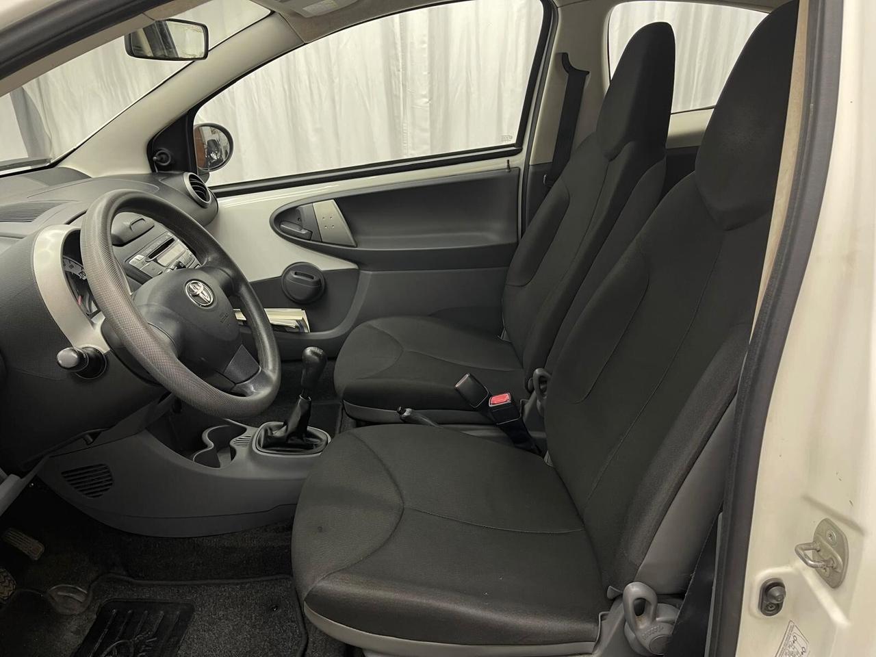 Toyota Aygo 1.0 12V VVT-i 3 porte Now Connect