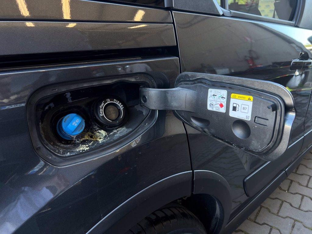 FORD Tourneo Connect Active 1.5 EcoBlue 120 CV Start & Stop del 2022