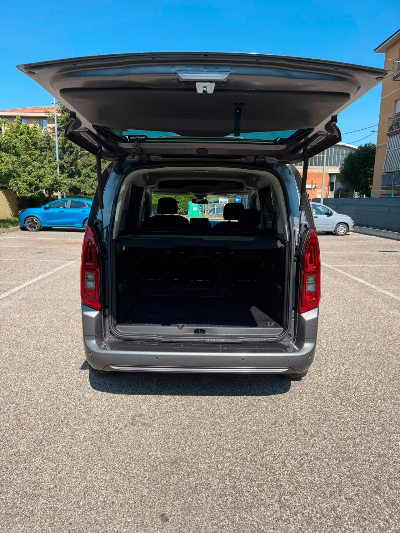 Opel Combo Life 1.5 - NEOP. - 12 MESI DI GARANZIA -