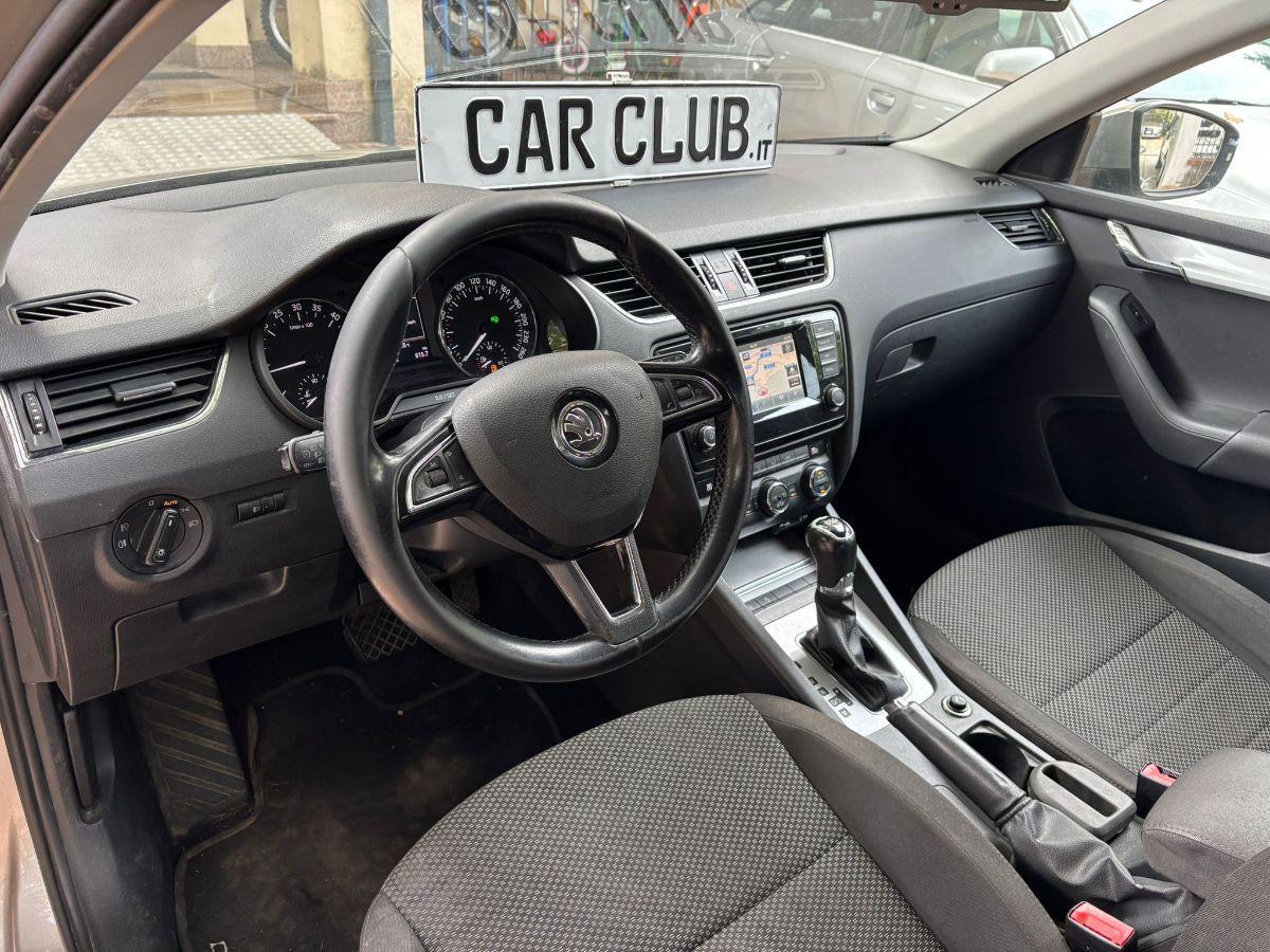 Skoda Octavia 1.6 TDI 105cv DSG Ambition Wagon