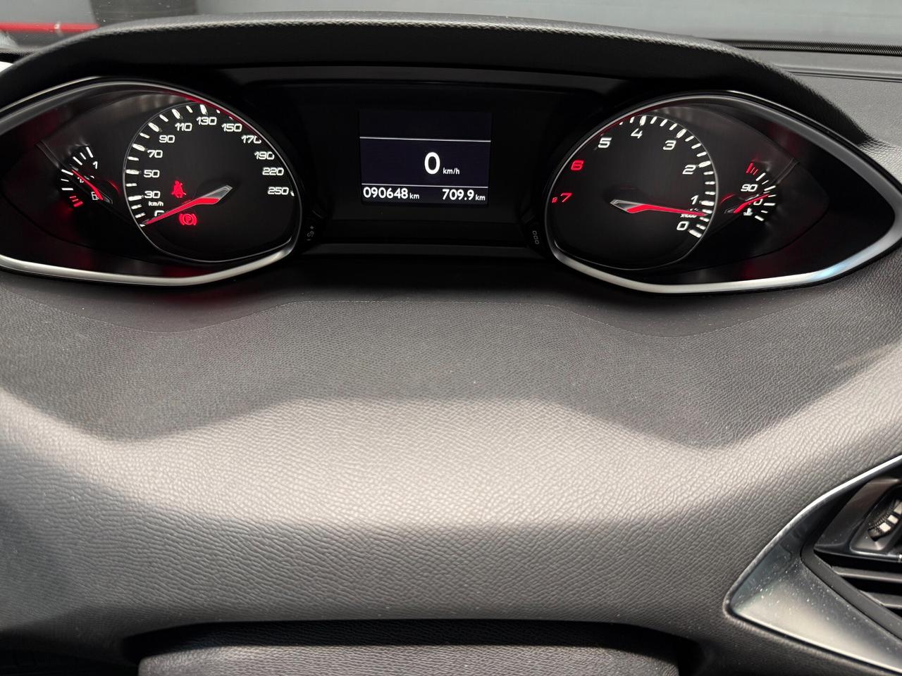 Peugeot 308 1.6 THP 125 CV Allure