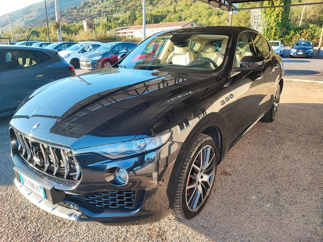 Maserati Levante V6 Diesel 275 CV AWD