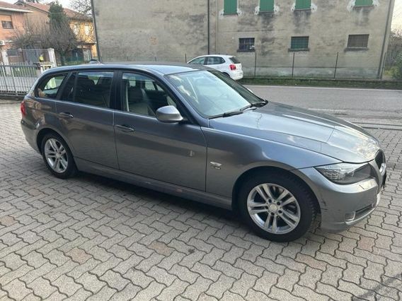 BMW 320 d cat xDrive Touring Futura