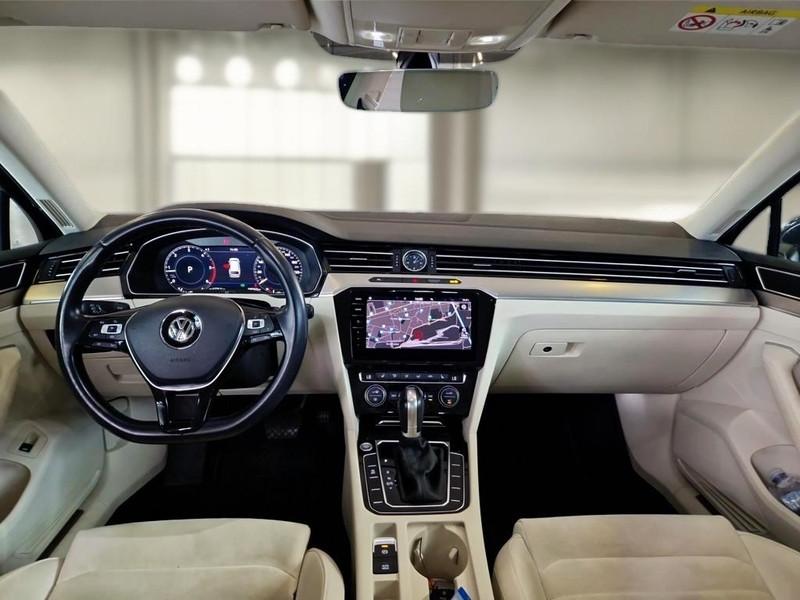VOLKSWAGEN PASSAT VARIANT 2.0 TDI 110kW Executive BMT DSG