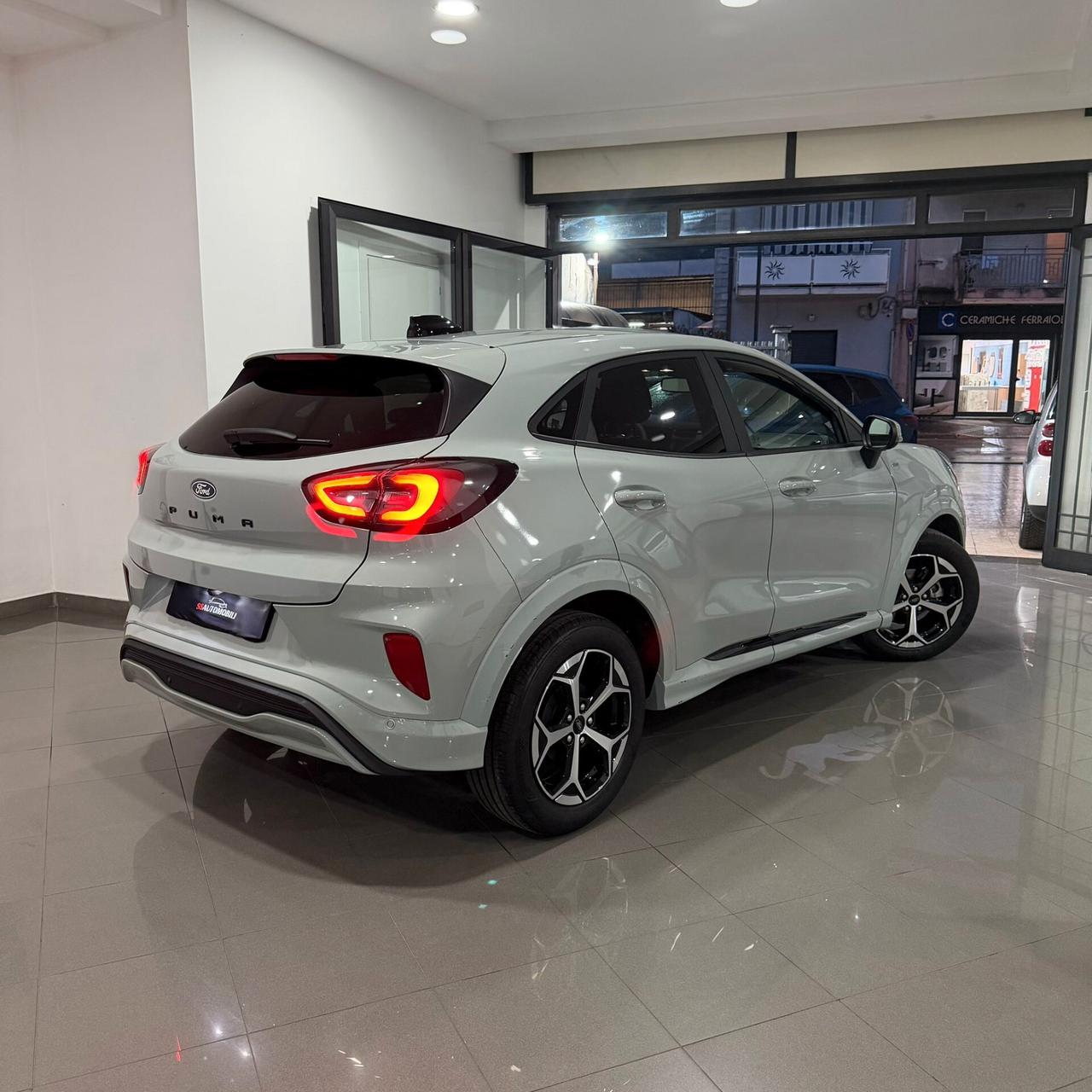 Ford Puma 1.0 EcoBoost Hybrid 125 CV S&S aut. ST-Line