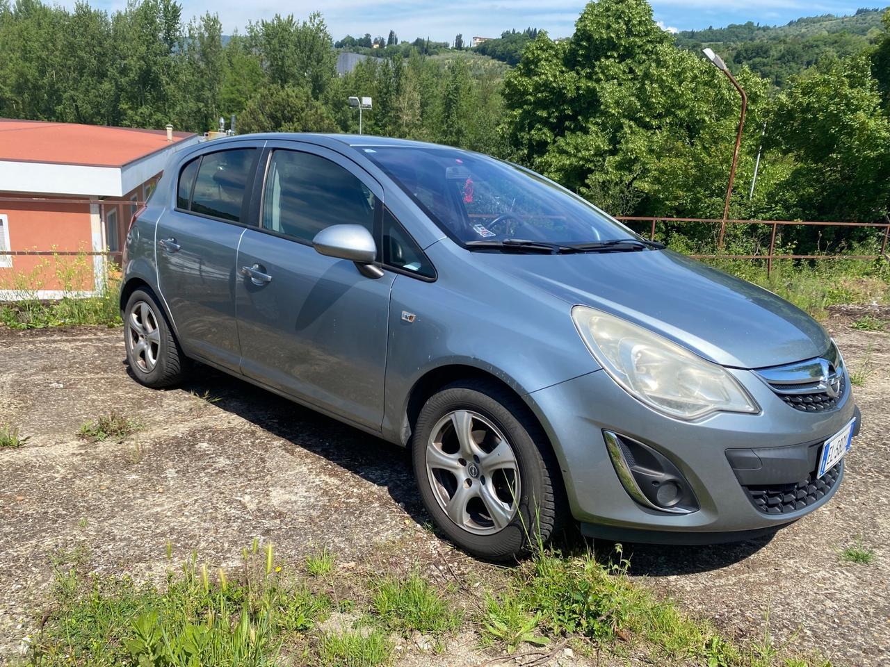 Opel Corsa 1.4 16V 5 porte Elective