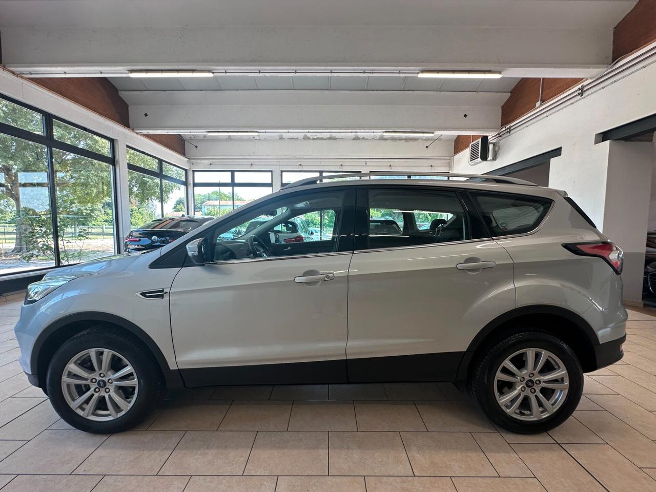 FORD KUGA 2.0TDCI 120CV POWERSHIFT BUSINESS *NEOPATENTATI*CARPLAY*NAVI*