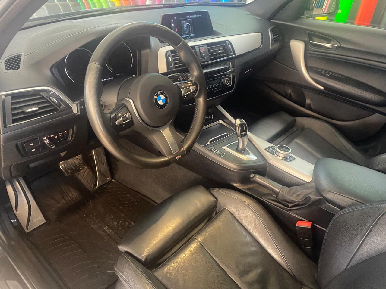 Bmw 118 118d 5p. Msport