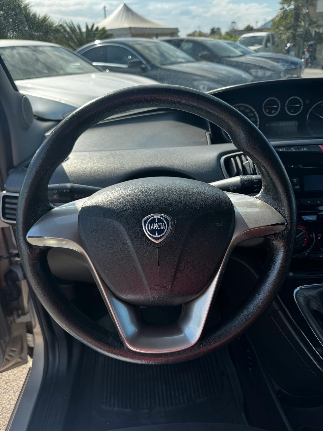 Lancia Ypsilon 1.3 MJT 16V 95 CV 5 porte S&S Gold