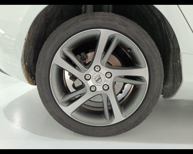 VOLVO V40 D2 Kinetic
