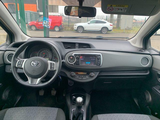 TOYOTA Yaris 1.0 5 porte Lounge
