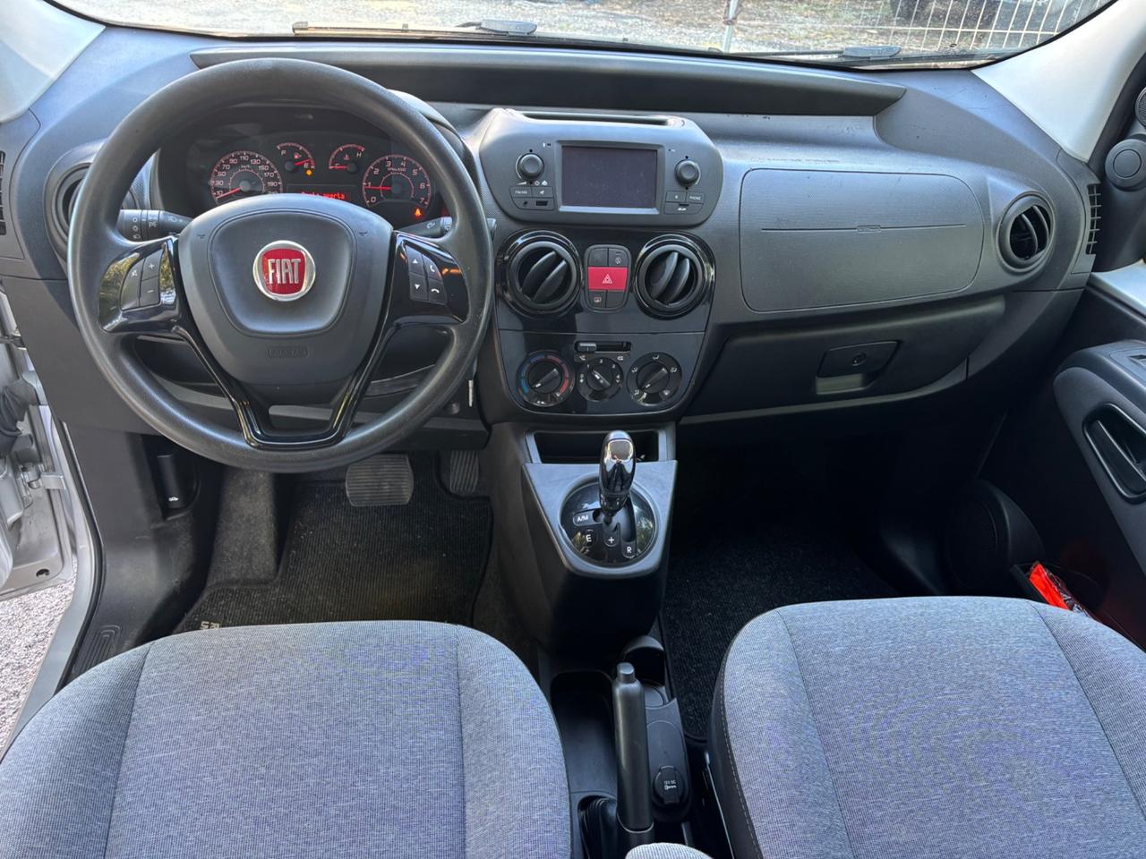 Fiat Qubo 1.3 MJT 80 CV Lounge cambio automatico