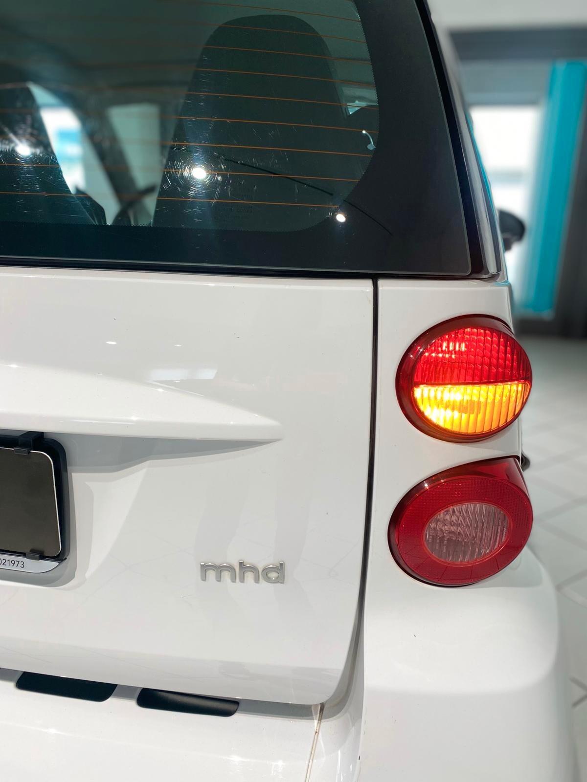 Smart ForTwo 1000 45 kW MHD coupé pure