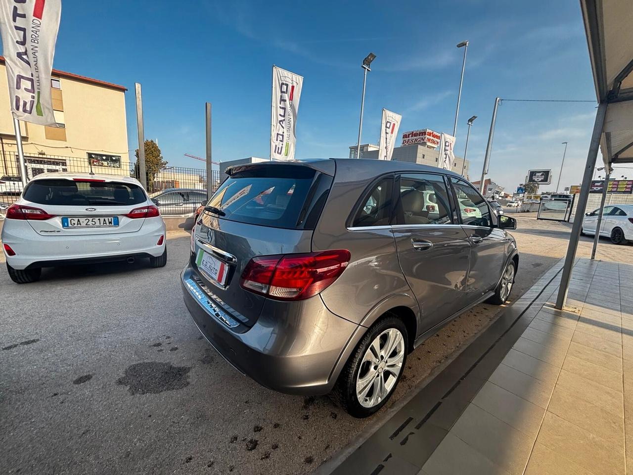 Mercedes-benz B 200 NGD Sport