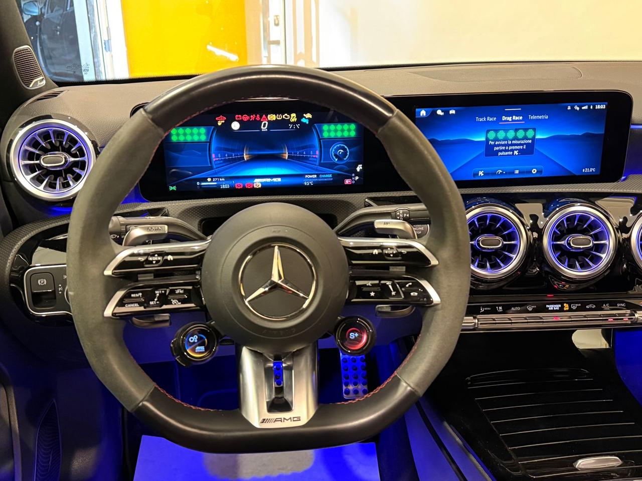 Mercedes-Benz A 35 AMG Premium Plus A 35 AMG #9654