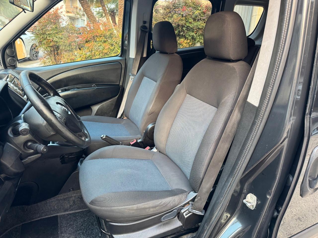 OPEL COMBO 1.6 CDTI 105 CV. 5 POSTI GANCIO TRAINO