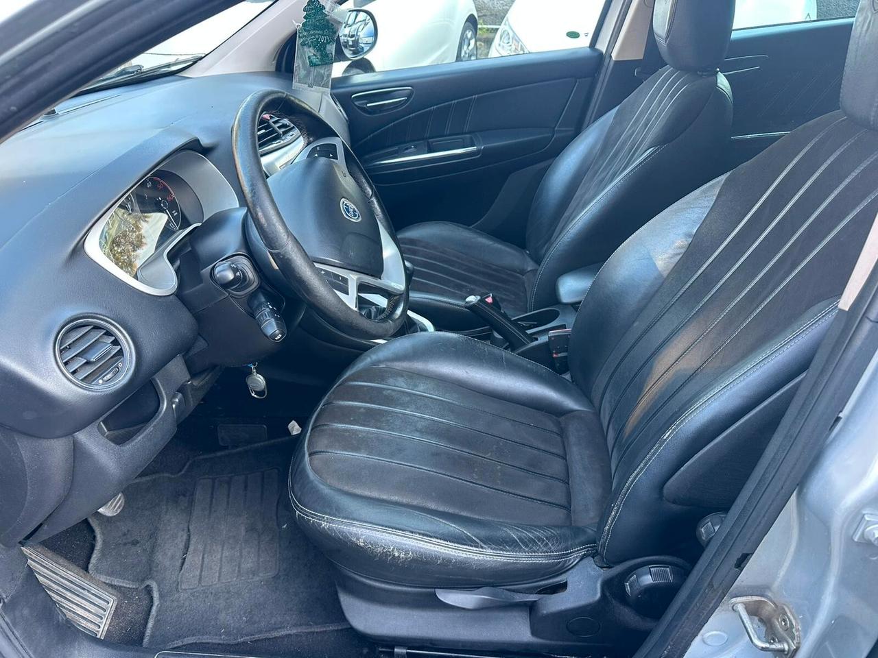 Lancia Delta 1.6 MJT DPF Gold
