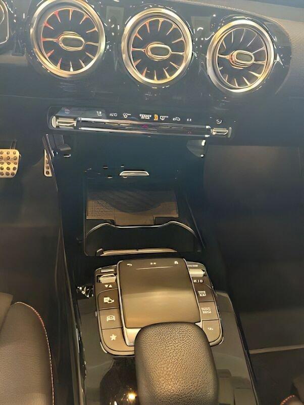 Mercedes-Benz CLA S.Brake CLA 180 Automatic Shooting Brake Premium