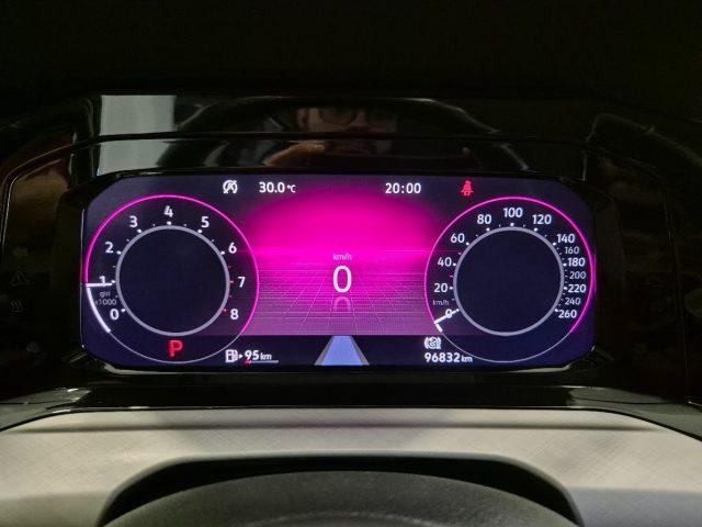 VOLKSWAGEN Golf 1.0 eTSI EVO DSG Life - NEOP. - ACC/Lim - Carplay