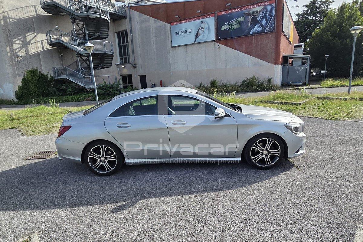MERCEDES CLA 220 d Automatic Premium Dark Night