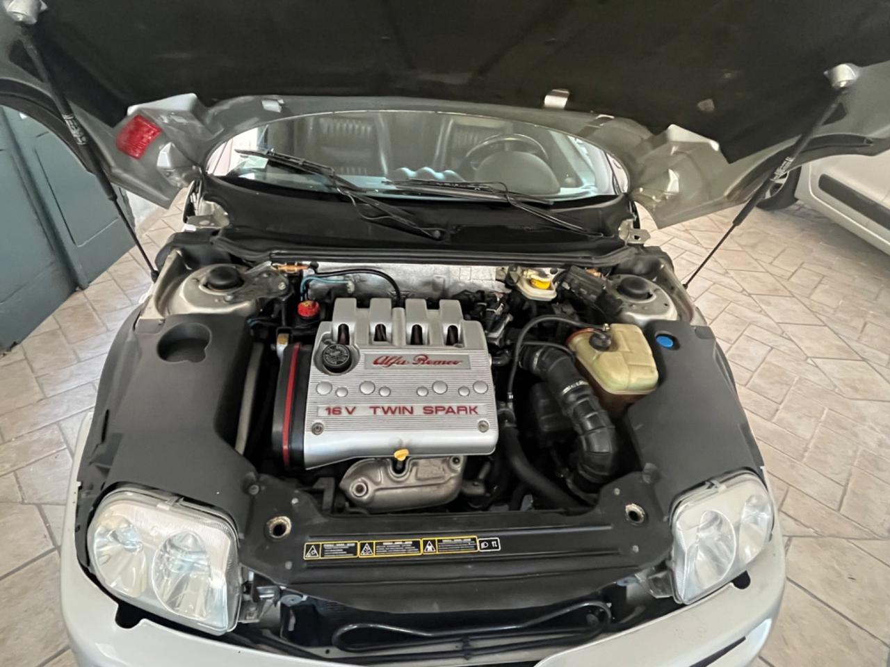 Alfa Romeo GTV 2.0i 16V Twin Spark cat L