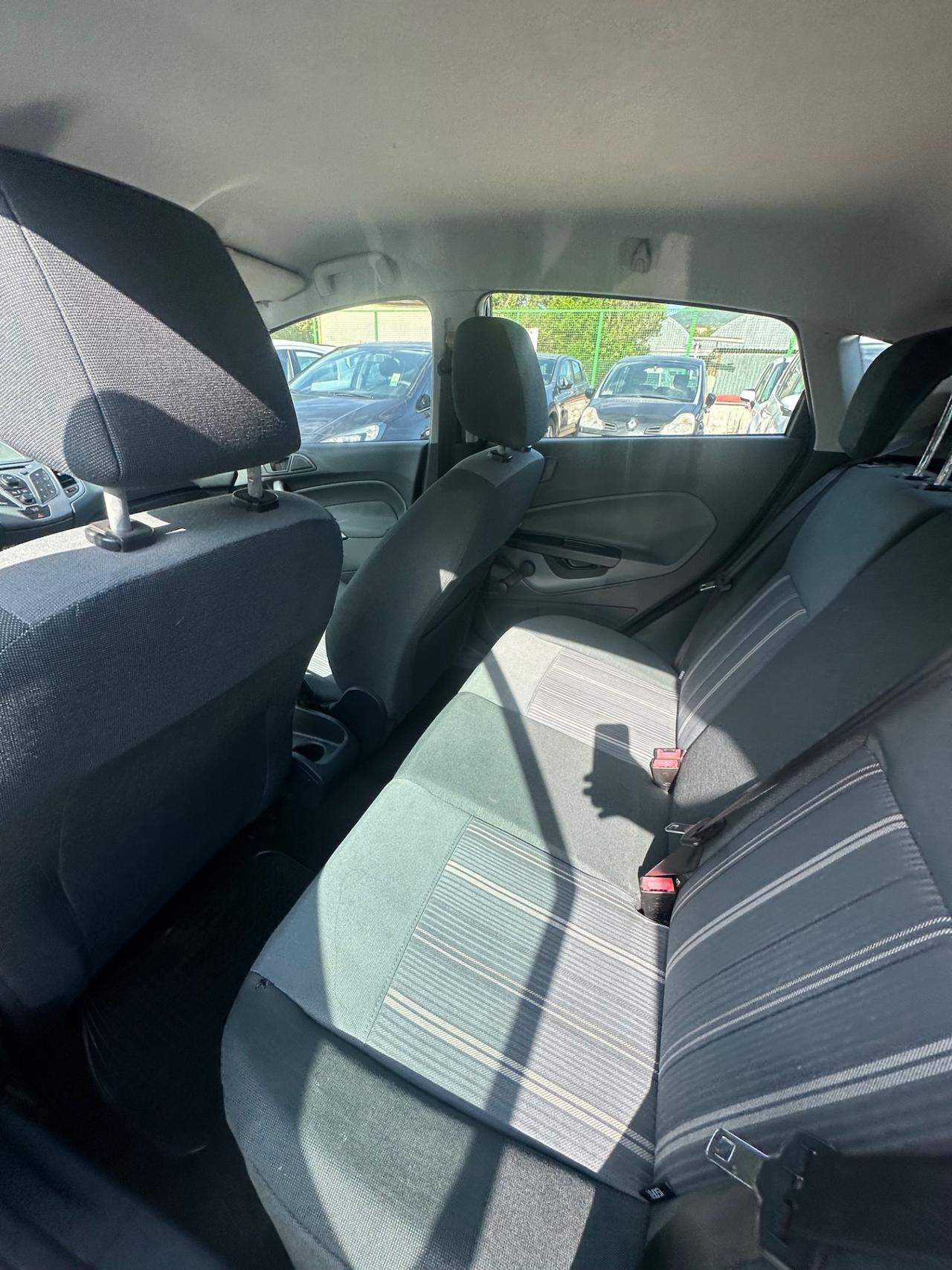 Ford Fiesta 1.4 TDCi 68CV 5 porte Titanium