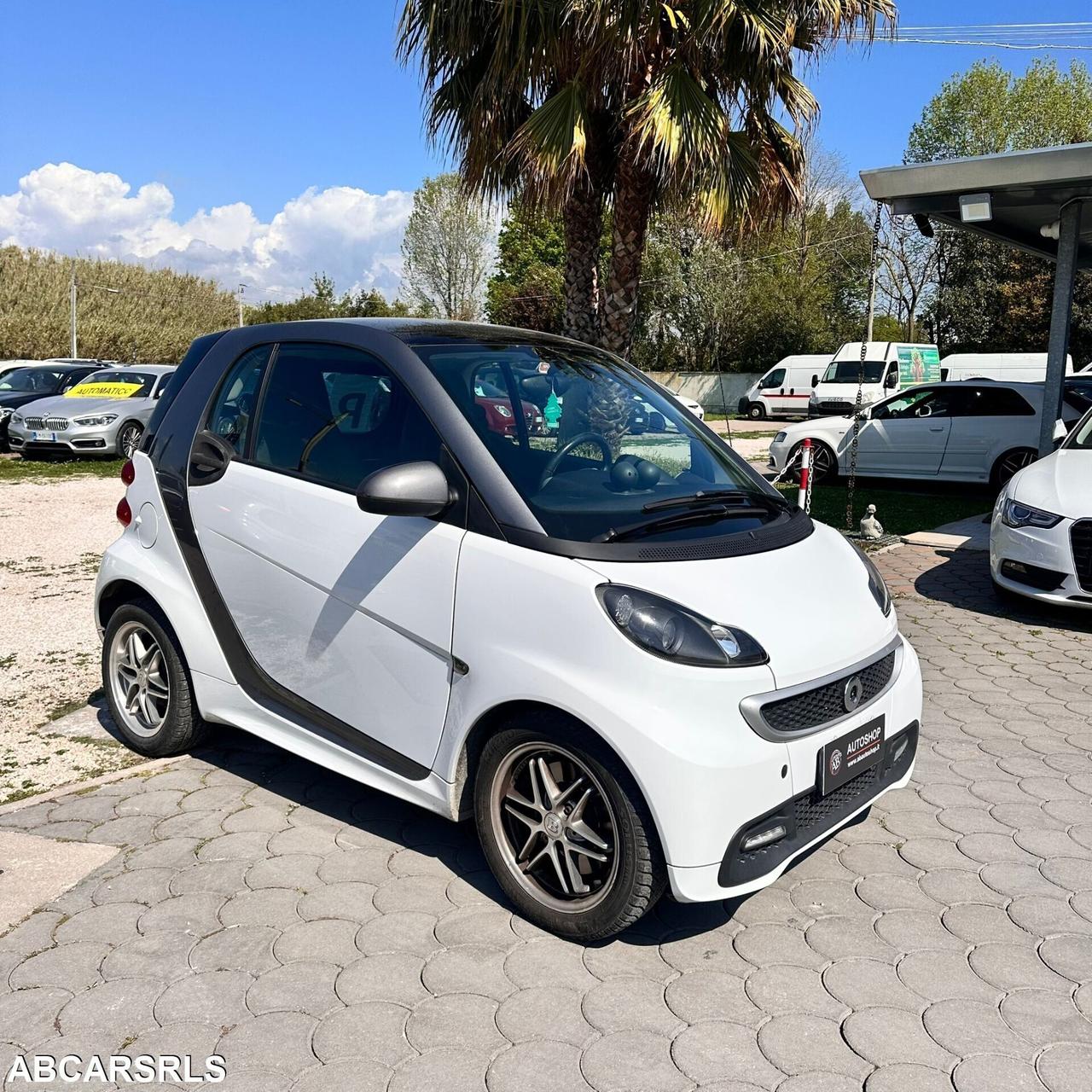 SMART - Fortwo - 1000 52 kW MHD coupé pure - NEOPA