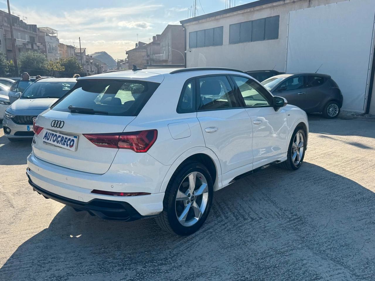 Audi Q3 35 TDI S tronic line edition