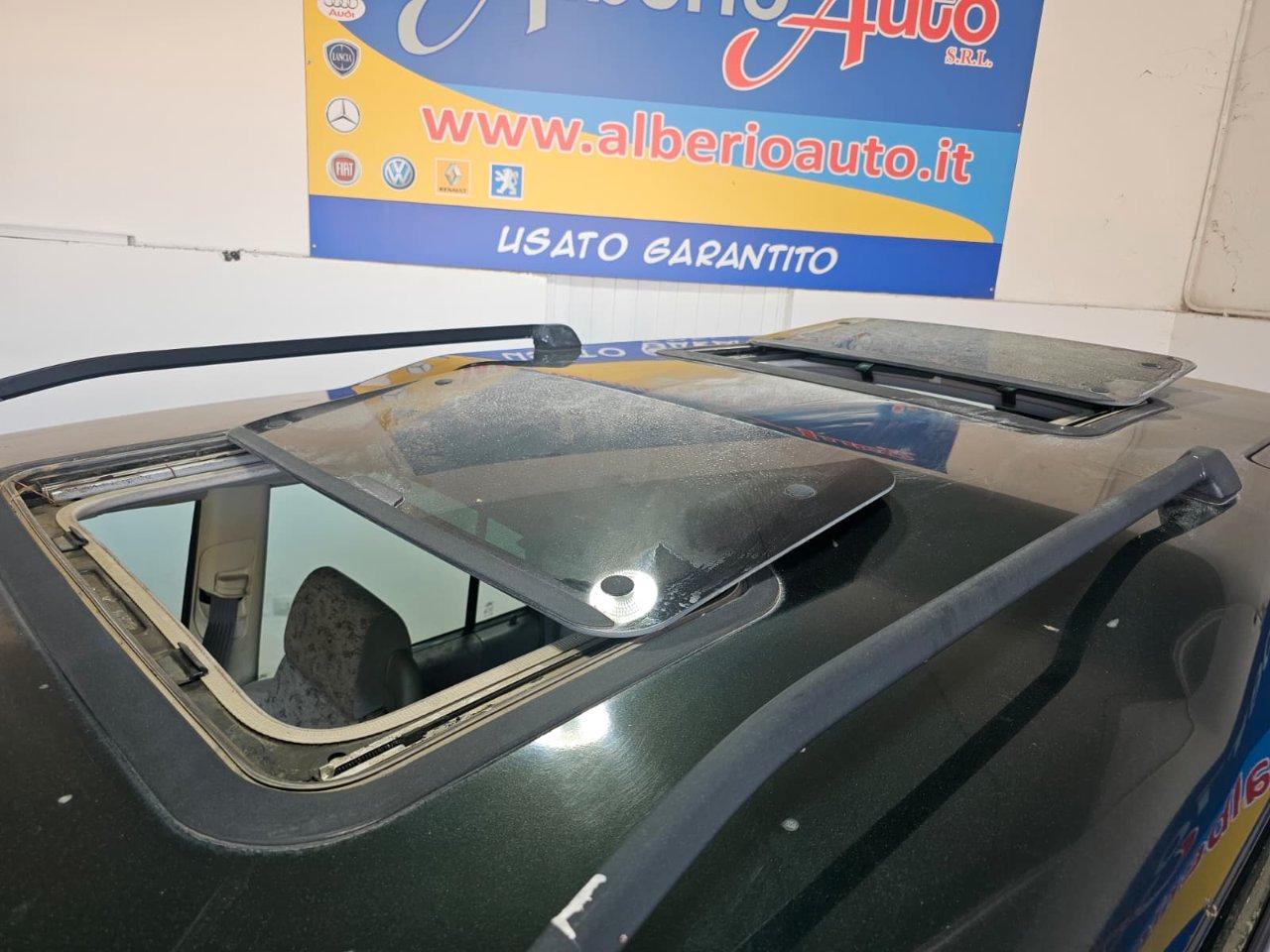 Land Rover Discovery 5 Porte Discovery 5p 2.5 td5 Luxury
