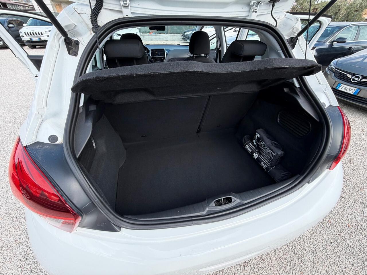 Peugeot 208 HDi 75cv 5 porte 25.380 km unico proprietario