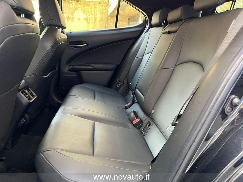Lexus UX UX Hybrid 4WD Midnight