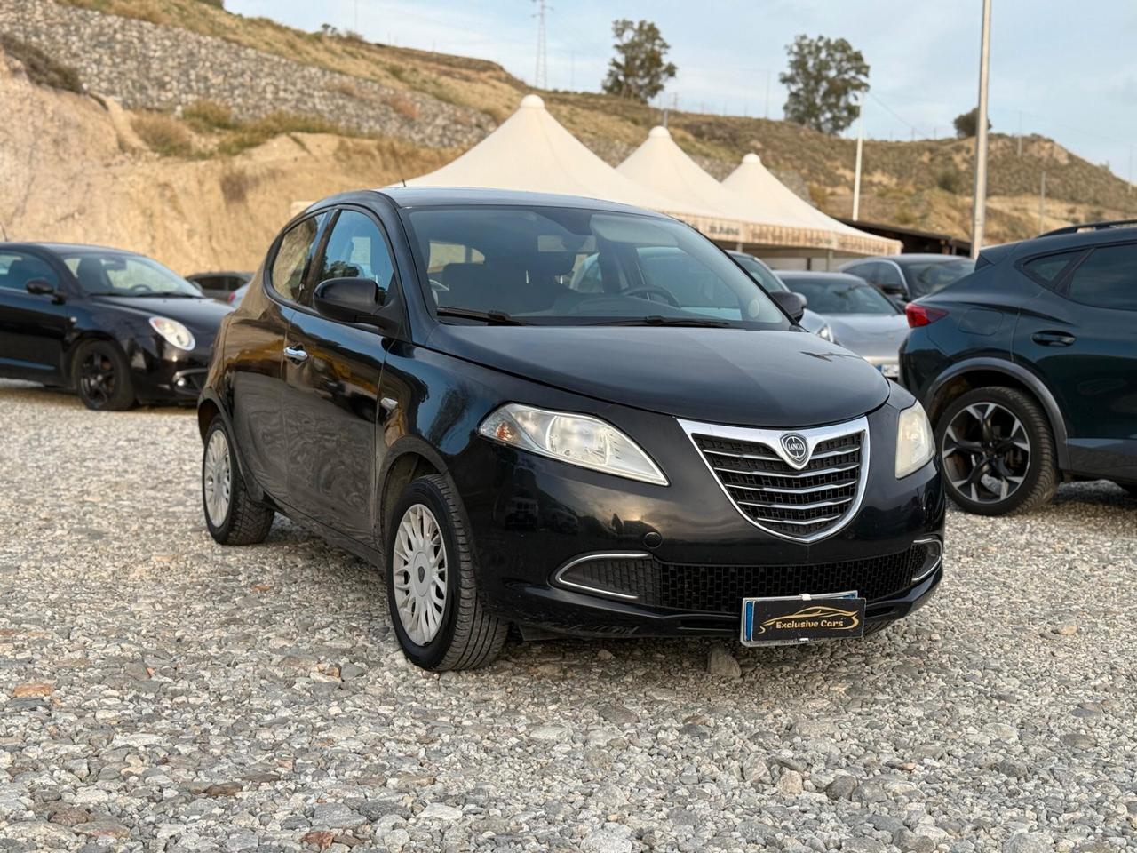 Lancia Ypsilon 1.3 MJT 16V 95 CV 5 porte S&S Silver