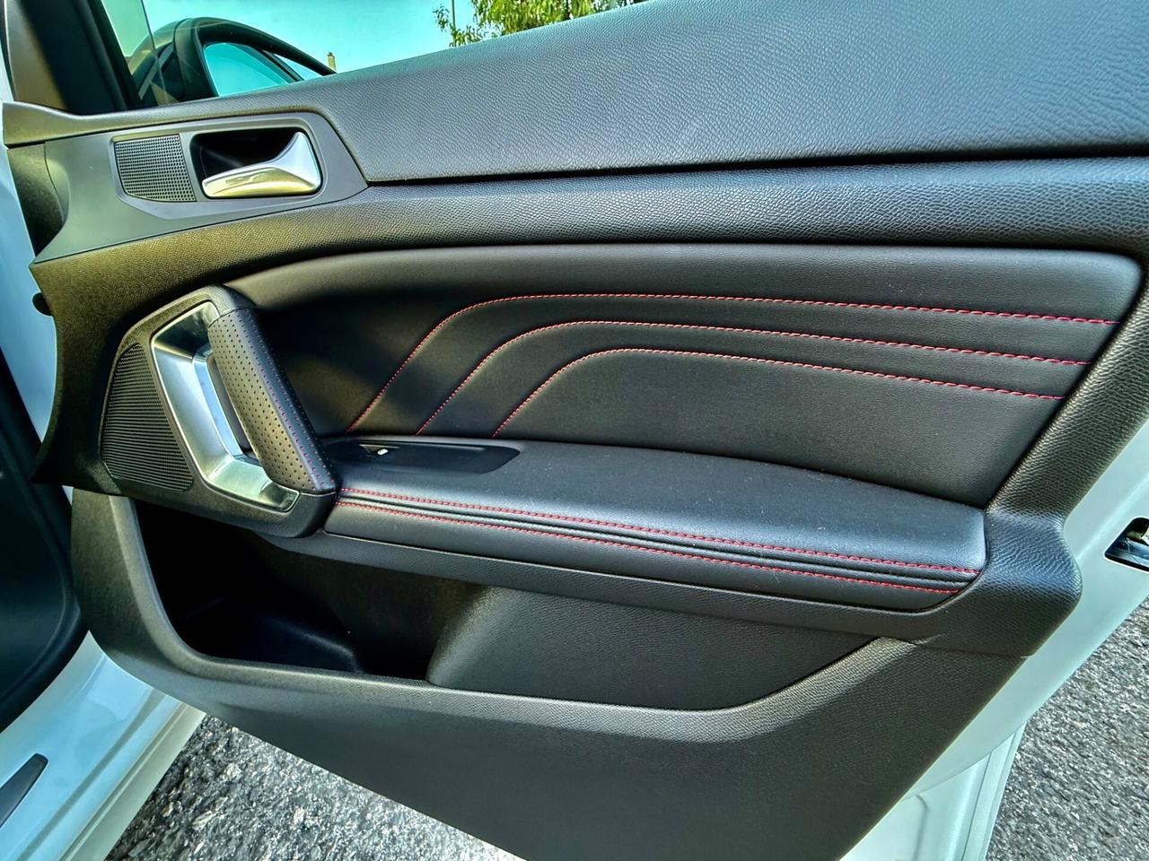 PEUGEOT 308 BlUE HDi 130 S&S GT LINE