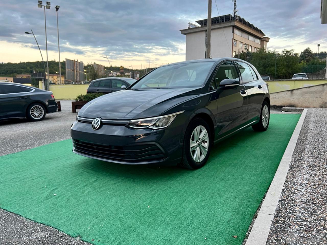 VOLKSWAGEN Golf 1.0 TSI EVO Life - 2021