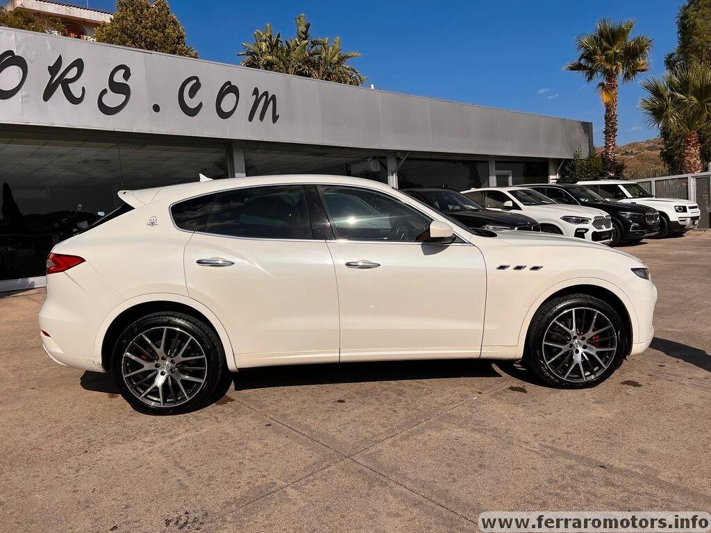 Maserati Levante V6 Diesel AWD Granlusso a 349 euro al mese
