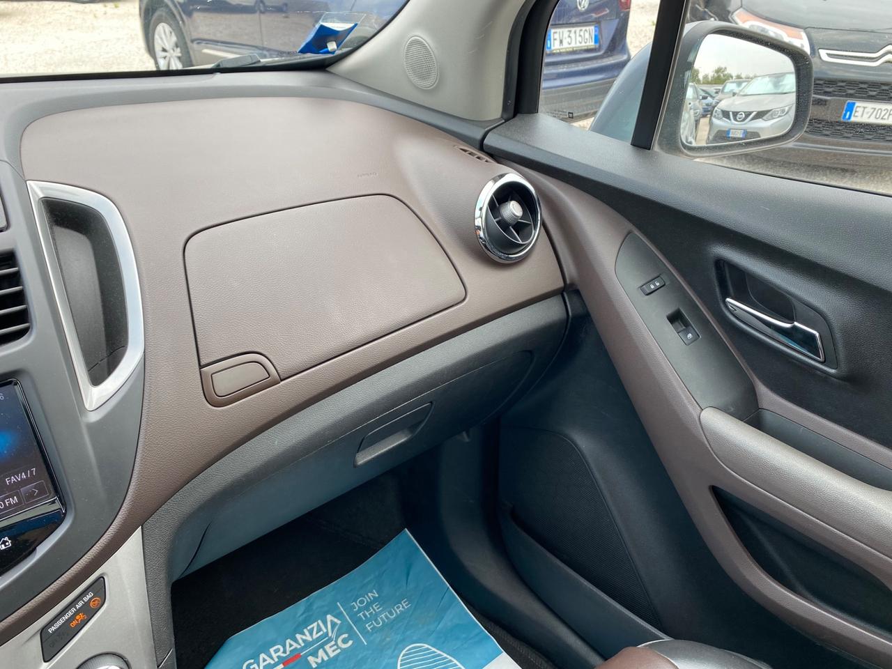 Chevrolet Trax 1.7 diesel AWD LTZ(TETTO/PELLE/RETRO/NAVI) UNICO PROPRIETARIO