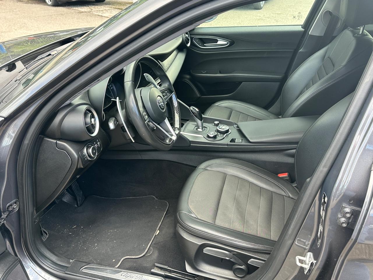 Alfa Romeo Giulia 2.2 Turbodiesel 180 CV AT8 Sport Edition