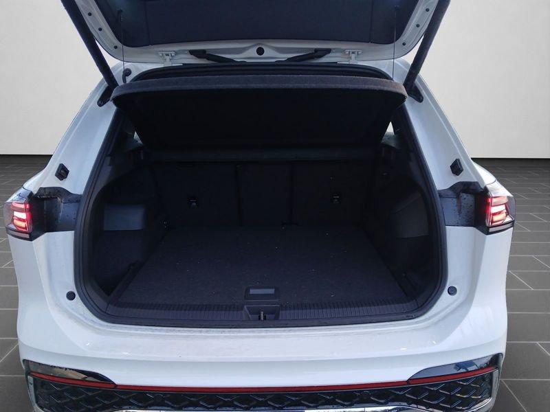 Volkswagen Tiguan 2.0 TDI 150 CV EVO SCR DSG Nuovo Modello R-Line 19" Camera