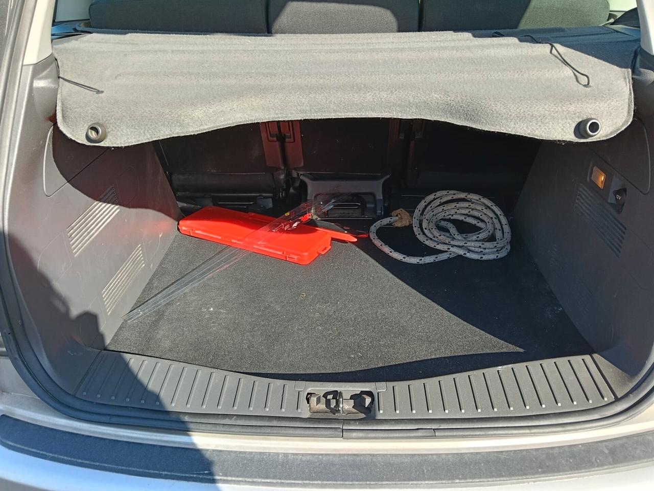 Ford Focus C-Max 1.6 TDCi (110CV) Ghia DPF