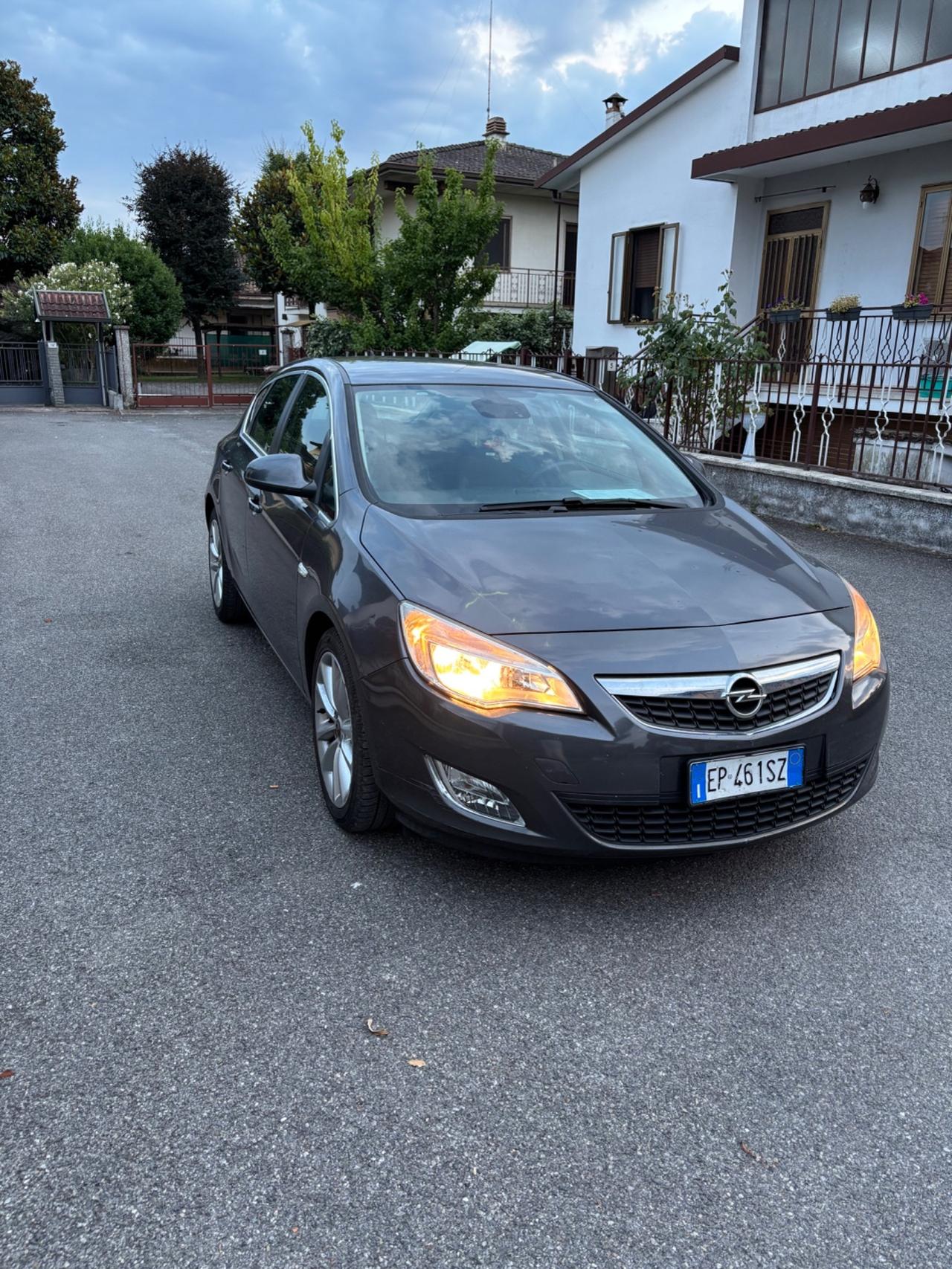 Opel Astra 1.7 CDTI 110CV 5 porte Cosmo