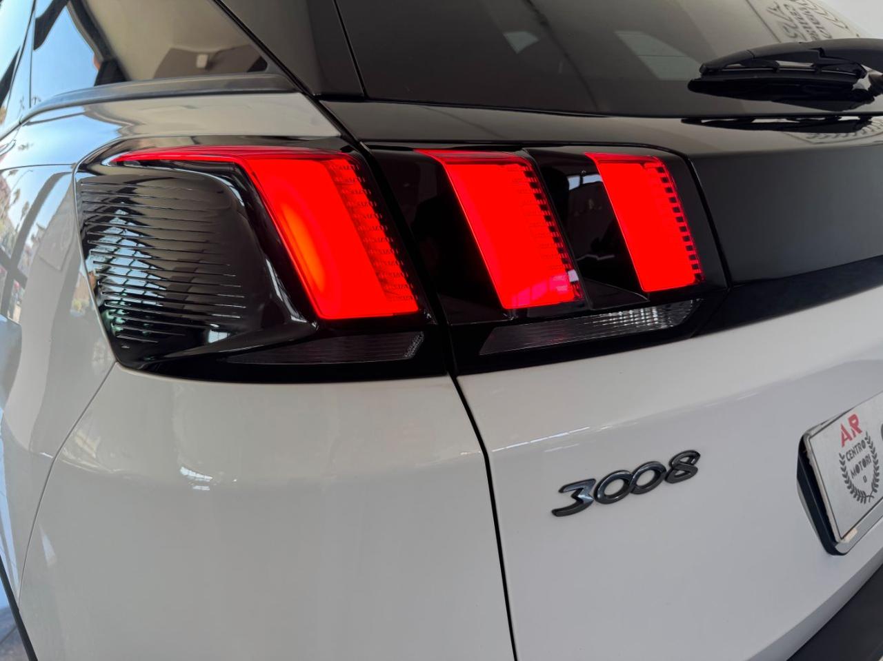 Peugeot 3008 1.6 hdi Allure 120cv Carplay Cockpit Uniprop
