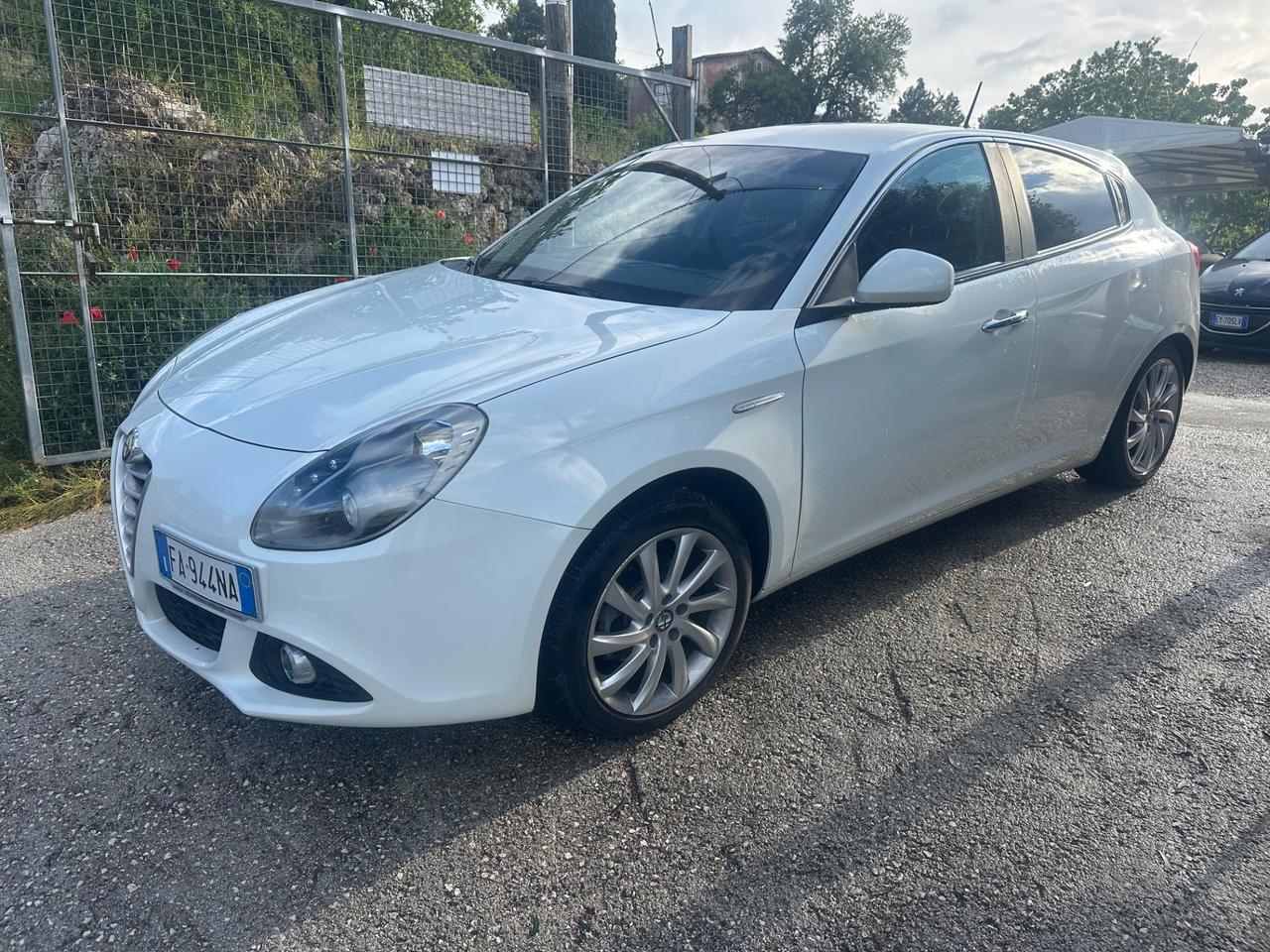 Alfa Romeo Giulietta 1.6 JTDm-2 120 CV Distinctive