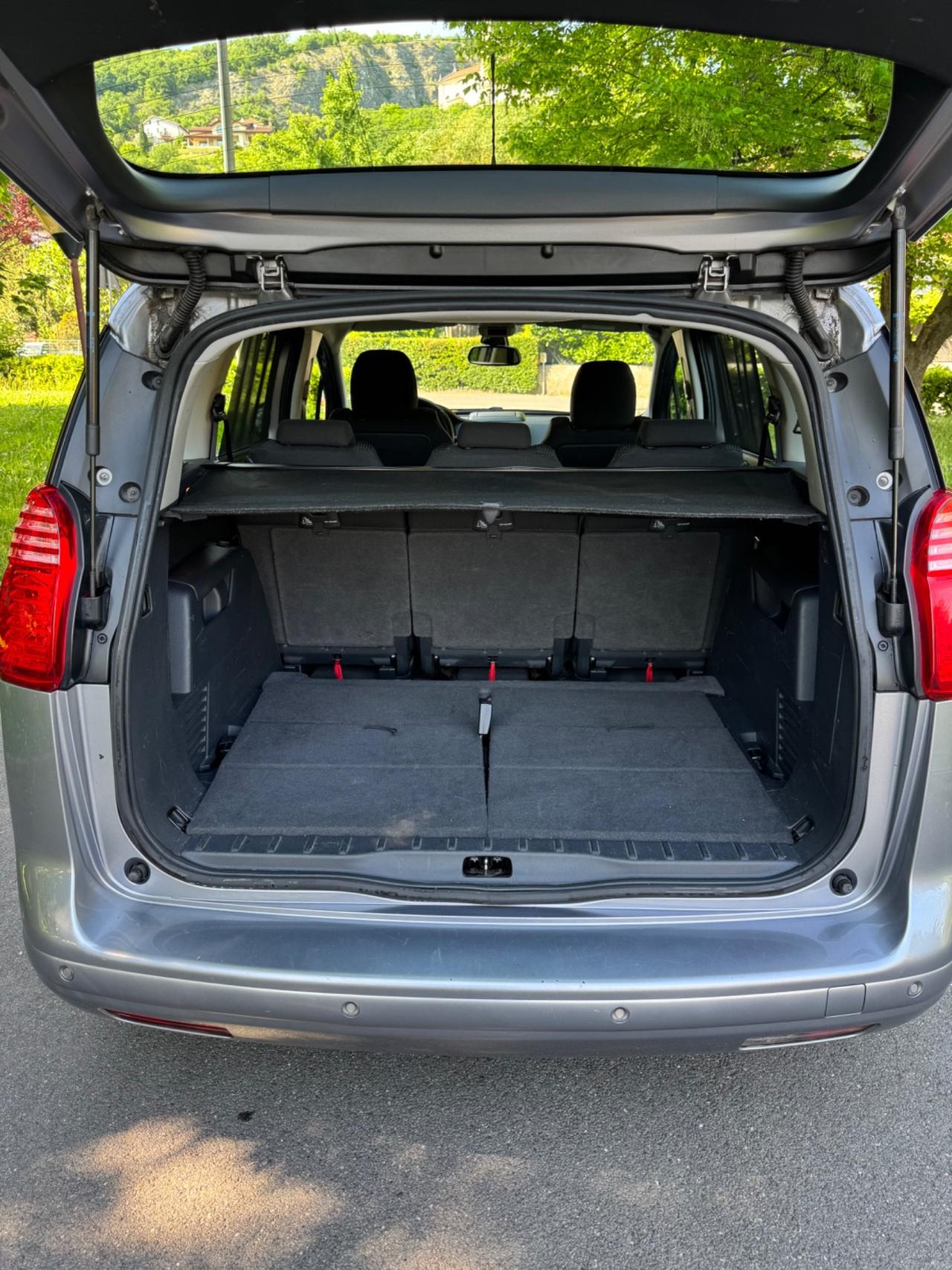Peugeot 5008 1.6 HDi 115CV Access euro5b consumi bassi