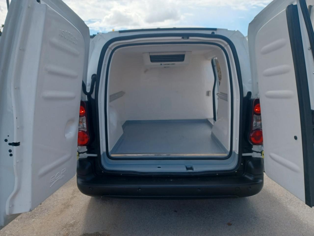 BERLINGO1.6 HDI 100 CV. FURGONE COIBENTATO CON GRUPPO FRIGO STRADA RETE 12 V.