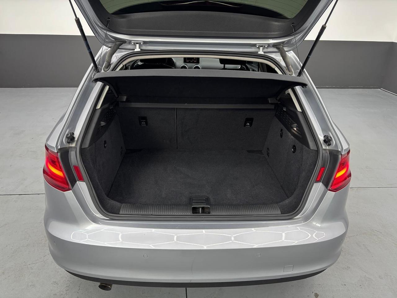 Audi A3 SPB 1.6 TDI clean diesel S tronic Ambition