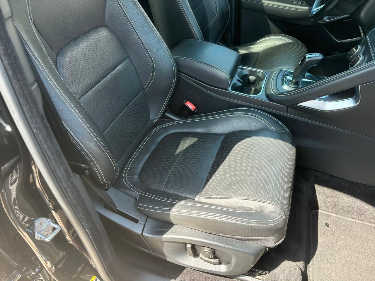 Jaguar E-Pace 2.0D 180 CV AWD R-Dynamic S