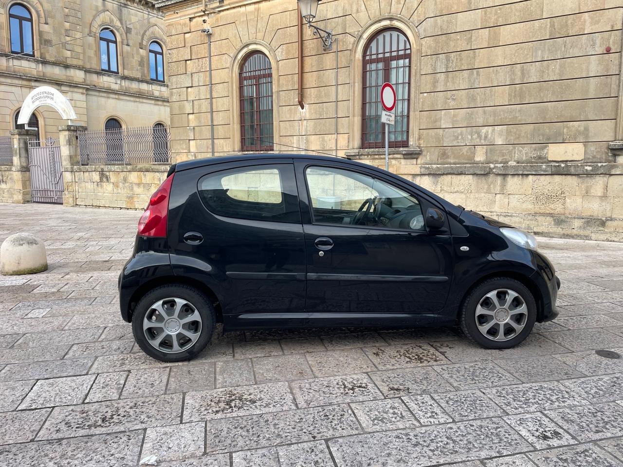 Peugeot 107 1.4 HDi