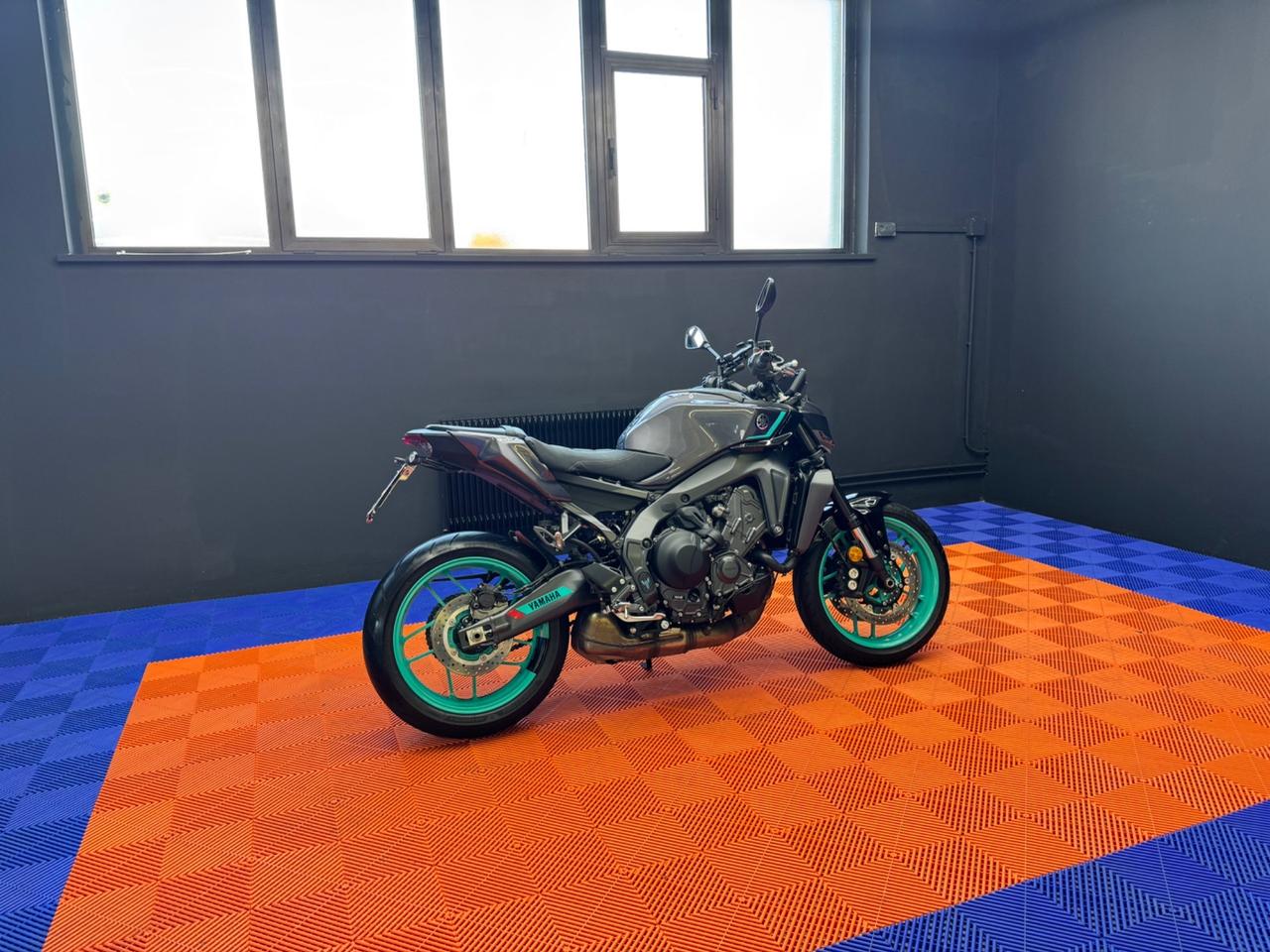 Yamaha MT-09 Y-AMT 900cc 120 cv